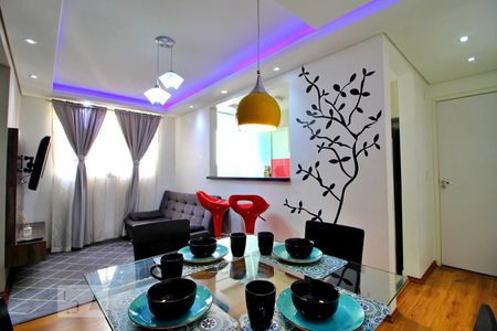 Sala de apartamento à venda com 2 quartos, 50m² em Vila Homero Thon, Santo André