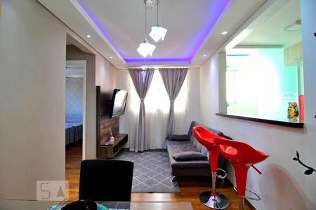 Sala de apartamento à venda com 2 quartos, 50m² em Vila Homero Thon, Santo André