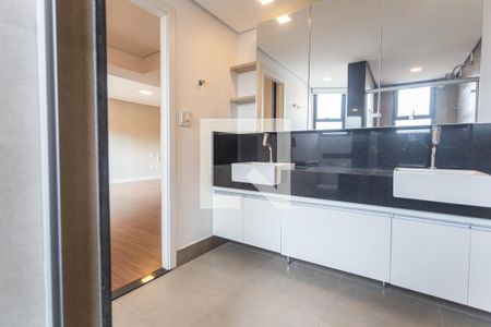 Apartamento à venda com 357m², 4 quartos e 4 vagasBanheiro da Suíte 1