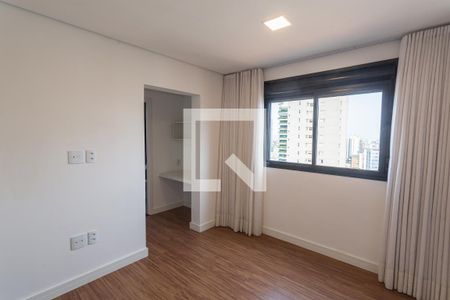 Apartamento à venda com 357m², 4 quartos e 4 vagasSuíte 2