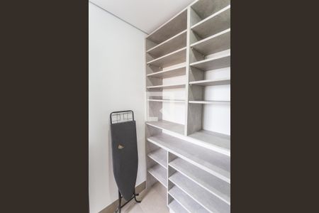 Apartamento à venda com 357m², 4 quartos e 4 vagasDespensa