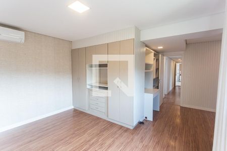 Apartamento à venda com 357m², 4 quartos e 4 vagasSuíte 1