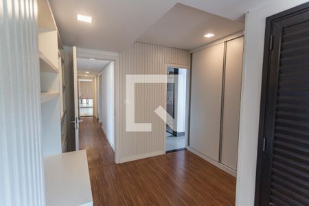 Apartamento à venda com 357m², 4 quartos e 4 vagasSuíte 1