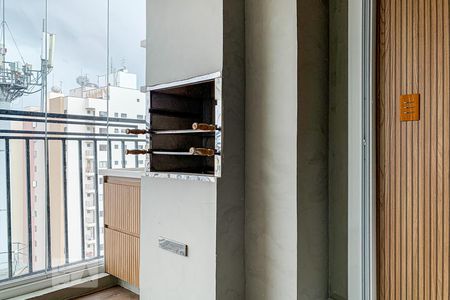 Sacada de apartamento à venda com 2 quartos, 65m² em Cambuí, Campinas