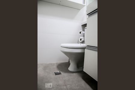 Banheiro de apartamento à venda com 1 quarto, 24m² em Santana, São Paulo