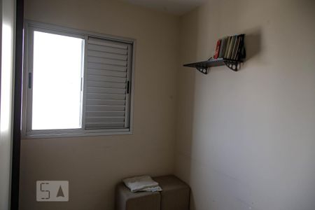 Quarto 1 de apartamento para alugar com 2 quartos, 50m² em Vila Santa Clara, São Paulo