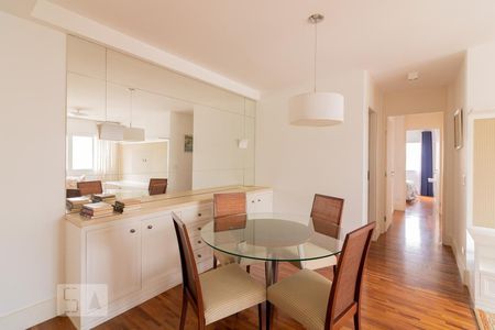 Sala de apartamento para alugar com 3 quartos, 90m² em Moema, São Paulo