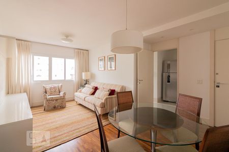 Sala de apartamento para alugar com 3 quartos, 90m² em Moema, São Paulo