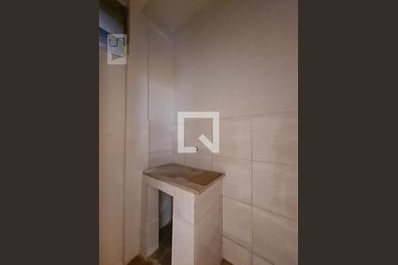 Casa para alugar com 38m², 1 quarto e sem vaga