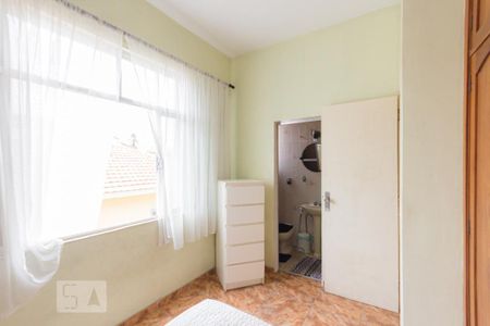 Casa à venda com 320m², 5 quartos e 4 vagas Casa à venda com 320m², 5 quartos e 4 vagasQuarto 5 - Suíte