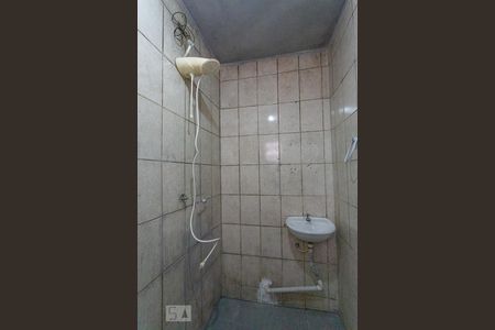 Banheiro  de casa para alugar com 1 quarto, 45m² em Casa Grande, Diadema