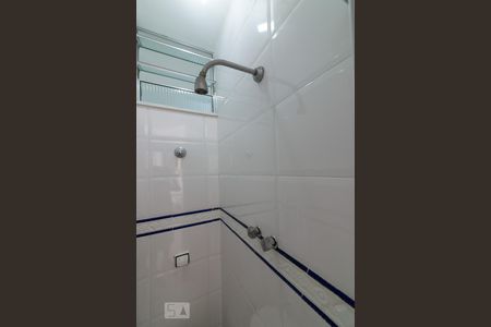 Apartamento à venda com 90m², 3 quartos e sem vaga Apartamento à venda com 90m², 3 quartos e sem vagaBanheiro de Serviço