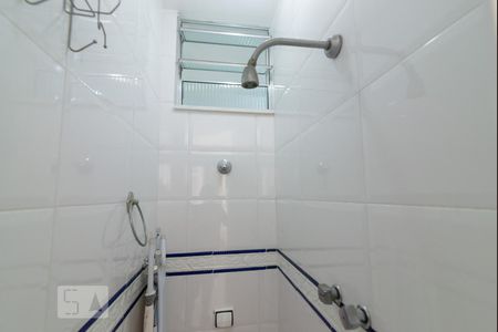 Apartamento à venda com 90m², 3 quartos e sem vaga Apartamento à venda com 90m², 3 quartos e sem vagaBanheiro de Serviço