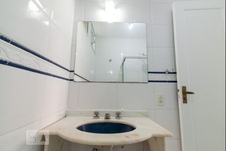 Apartamento à venda com 90m², 3 quartos e sem vaga Apartamento à venda com 90m², 3 quartos e sem vagaBanheiro Social