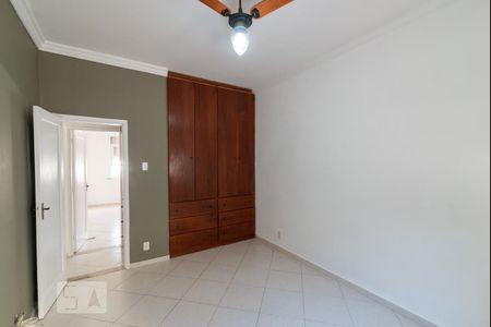 Apartamento à venda com 90m², 3 quartos e sem vaga Apartamento à venda com 90m², 3 quartos e sem vagaSuíte