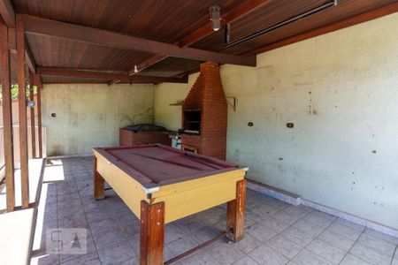 Casa à venda com 330m², 5 quartos e 6 vagasChurrasqueira