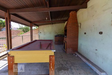Casa à venda com 330m², 5 quartos e 6 vagasChurrasqueira