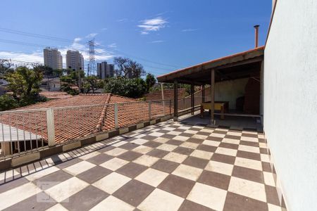 Casa à venda com 330m², 5 quartos e 6 vagasVaranda Churrasqueira