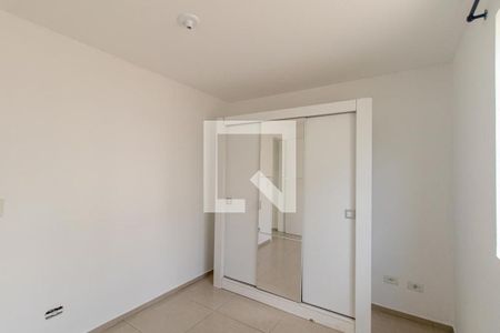 Quarto 2 de apartamento para alugar com 2 quartos, 40m² em Santa Cândida, Curitiba