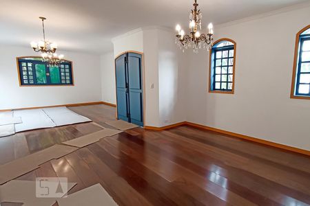 Sala de casa para alugar com 3 quartos, 380m² em Alphaville, Santana de Parnaíba