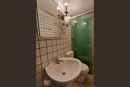 Casa para alugar com 380m², 3 quartos e 5 vagas Casa para alugar com 380m², 3 quartos e 5 vagasBanheiro de serviço