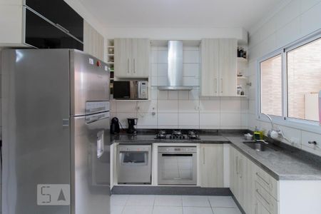 Casa para alugar com 112m², 3 quartos e 2 vagas Casa para alugar com 112m², 3 quartos e 2 vagasCozinha