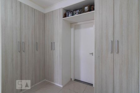 Casa para alugar com 112m², 3 quartos e 2 vagas Casa para alugar com 112m², 3 quartos e 2 vagasSuíte