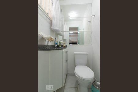Lavabo de casa para alugar com 3 quartos, 112m² em Vila Paulistana, São Paulo