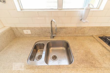 Apartamento para alugar com 83m², 2 quartos e 1 vagaCozinha