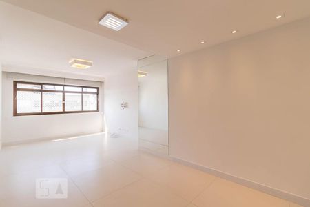Sala de apartamento para alugar com 2 quartos, 83m² em Pinheiros, São Paulo