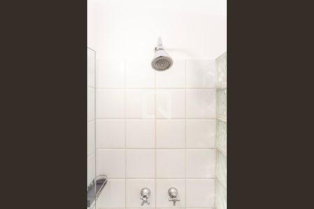 Casa para alugar com 90m², 3 quartos e 1 vaga Casa para alugar com 90m², 3 quartos e 1 vagaChuveiro do Banheiro