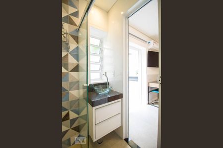 Banheiro de kitnet/studio para alugar com 1 quarto, 21m² em Vila Mariana, São Paulo