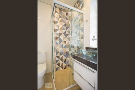 Banheiro de kitnet/studio para alugar com 1 quarto, 21m² em Vila Mariana, São Paulo