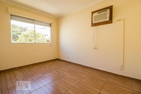 Dormitório2 de apartamento à venda com 2 quartos, 55m² em Santo Antônio, Porto Alegre