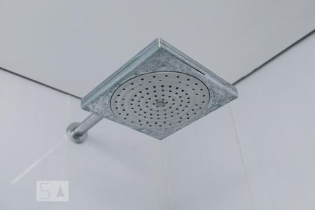 Apartamento para alugar com 60m², 2 quartos e 2 vagas Apartamento para alugar com 60m², 2 quartos e 2 vagasBanheiro da Suíte