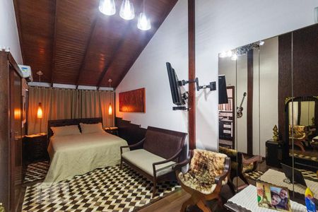 Suíte 1 de casa à venda com 5 quartos, 175m² em Aberta dos Morros, Porto Alegre