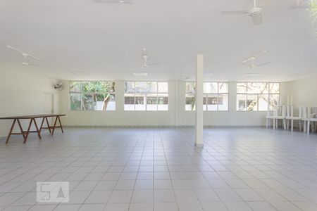 Apartamento à venda com 60m², 2 quartos e 1 vagaÁrea Comum