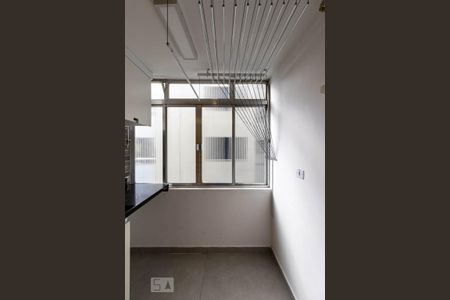 Apartamento para alugar com 70m², 2 quartos e sem vaga Apartamento para alugar com 70m², 2 quartos e sem vagaárea de serviço
