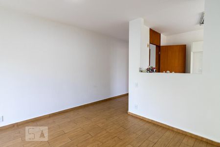 Sala de apartamento à venda com 3 quartos, 74m² em Jardim Ampliação, São Paulo