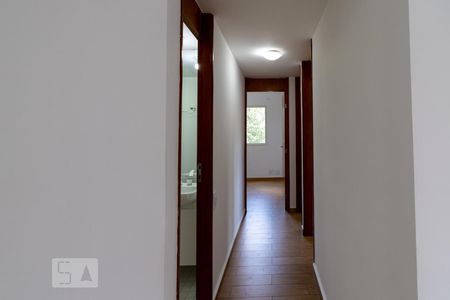 Apartamento à venda com 74m², 3 quartos e 2 vagas Apartamento à venda com 74m², 3 quartos e 2 vagasCorredor