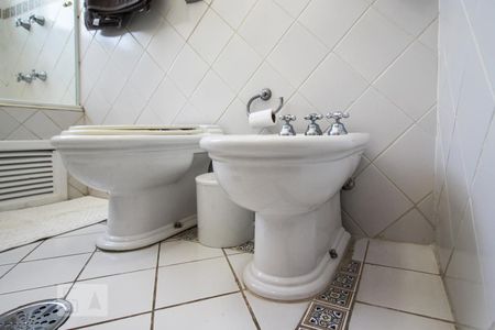 Casa à venda com 150m², 3 quartos e 1 vaga Casa à venda com 150m², 3 quartos e 1 vagaBanheiro