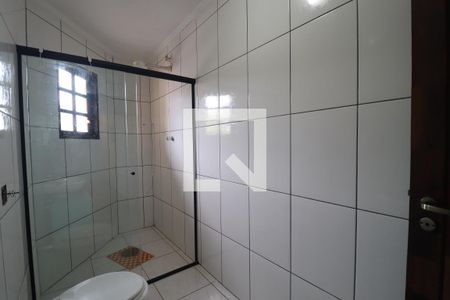 Banheiro Social de casa à venda com 3 quartos, 182m² em Vila Curuçá, Santo André