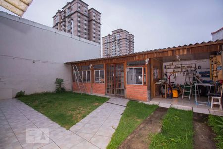 Casa à venda com 380m², 3 quartos e 3 vagasFundos