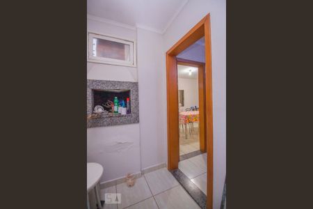 Casa à venda com 380m², 3 quartos e 3 vagasLavanderia com churrasqueira