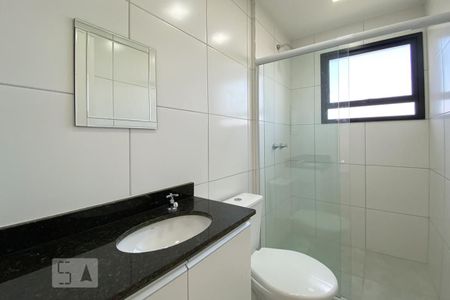 Apartamento para alugar com 55m², 2 quartos e 1 vaga Apartamento para alugar com 55m², 2 quartos e 1 vagaBanheiro