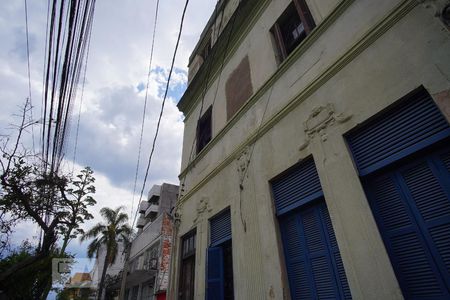 Casa à venda com 90m², 2 quartos e 1 vagaFachada