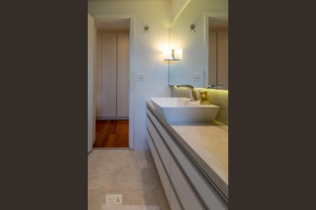 Apartamento para alugar com 150m², 3 quartos e 3 vagasBanheiro da Suíte 2