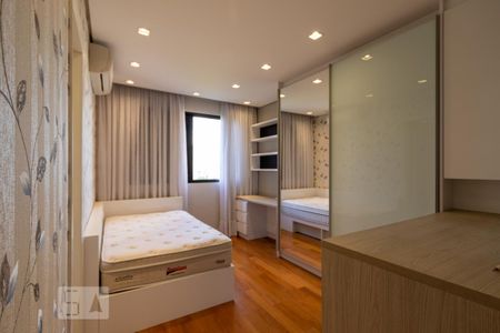 Apartamento para alugar com 150m², 3 quartos e 3 vagasSuíte 1
