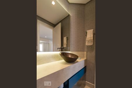 Apartamento para alugar com 150m², 3 quartos e 3 vagasLavabo