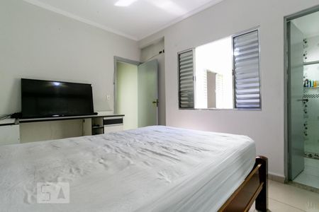 Suíte 1 de casa para alugar com 5 quartos, 300m² em Parque Peruche, São Paulo